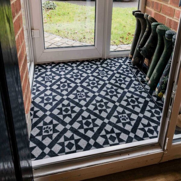 Victorian Tile Cut-to-Size Rug